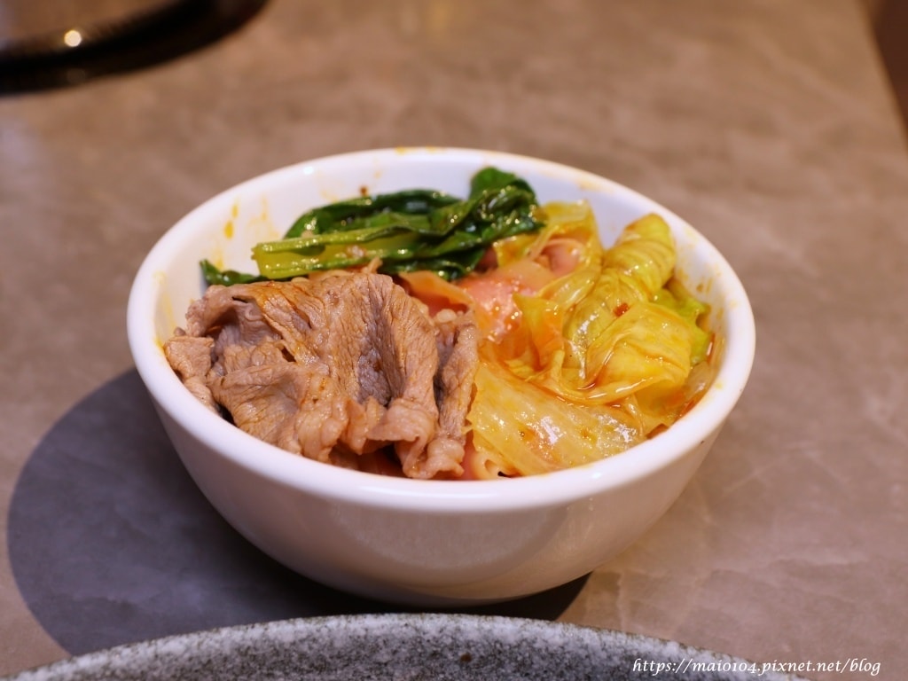 台北中山區美食|呷哺呷哺火鍋~一個人也能享受鴛鴦鍋,自助吧主 台北中山區美食|呷哺呷哺火鍋~一個人也能享受鴛鴦鍋,自助吧主