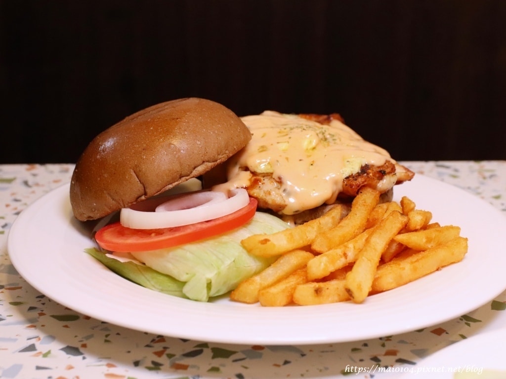 IMG_4572.JPG IMG_4572.JPG