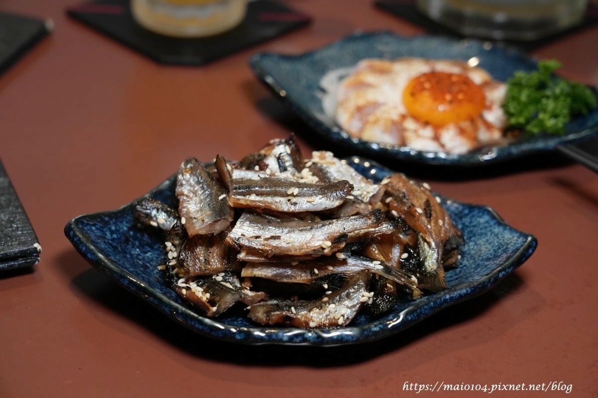 桃園美食推薦｜Mr.Q燒肉小酒館～漸層啤酒、現烤串燒，桃園餐