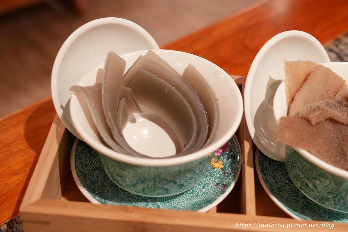 中壢鍋物推薦｜好想你重慶蓋碗火鍋～結合網美、復古的用餐風格，