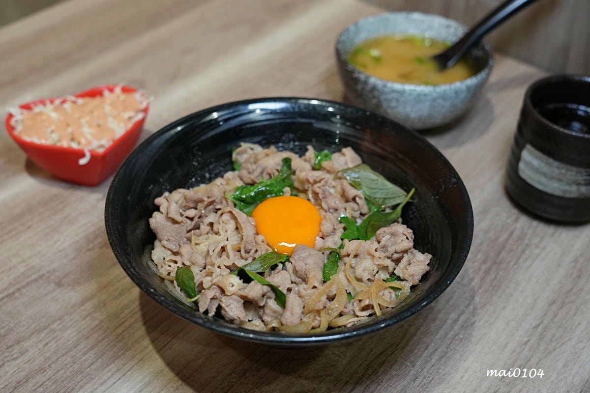 桃園美食|新丼創意丼飯專賣~多達20多種丼飯選擇,提供麥茶、 桃園美食|新丼創意丼飯專賣~多達20多種丼飯選擇,提供麥茶、
