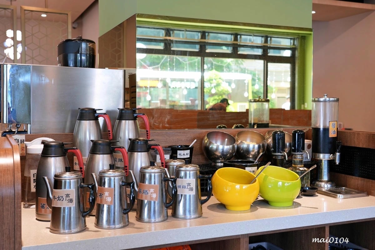 台北士林美食｜川邸鍋物專門個人鴛鴦鍋～單人也可以自選鴛鴦湯底