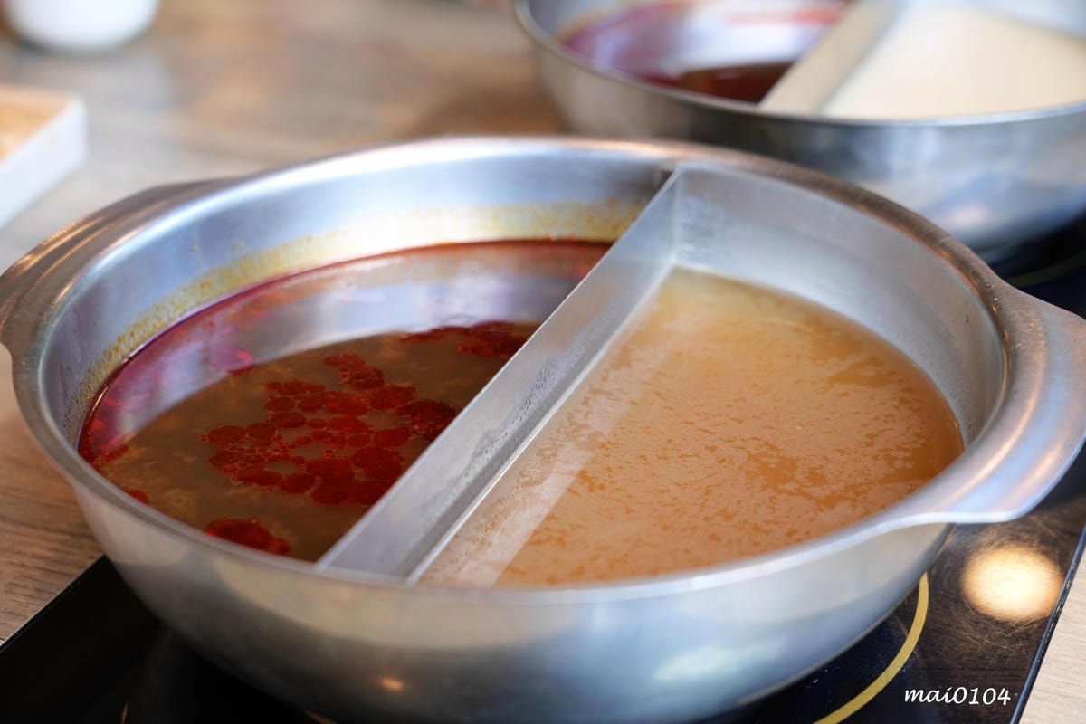 台北士林美食｜川邸鍋物專門個人鴛鴦鍋～單人也可以自選鴛鴦湯底