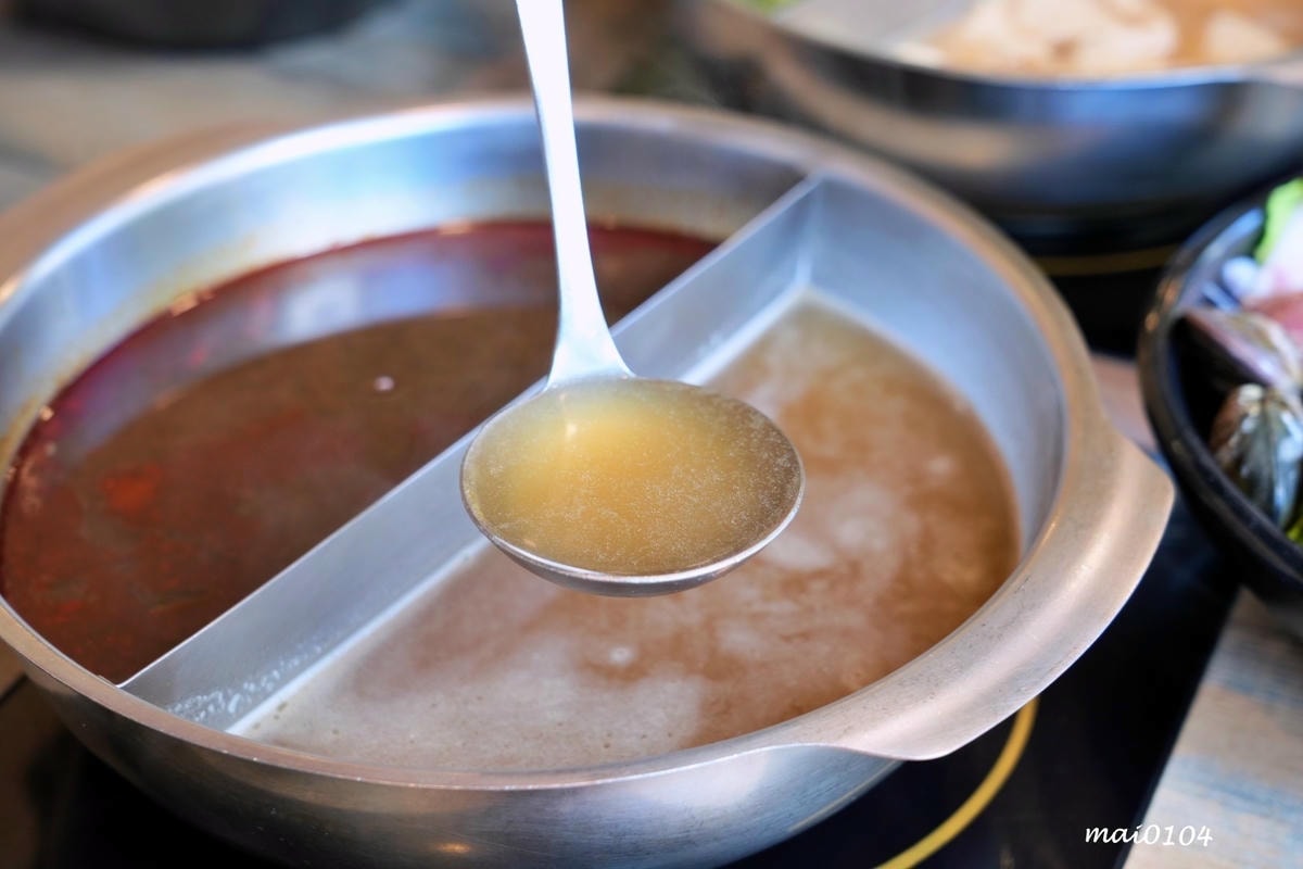 台北士林美食｜川邸鍋物專門個人鴛鴦鍋～單人也可以自選鴛鴦湯底