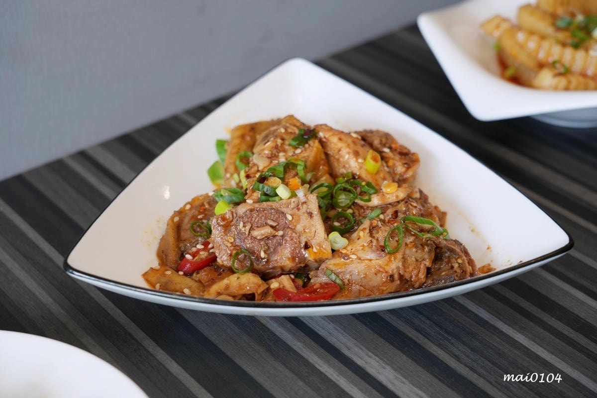 桃園平鎮美食｜饗吃麻辣重慶小麵～四川道地麵食，酸辣粉、老壇酸