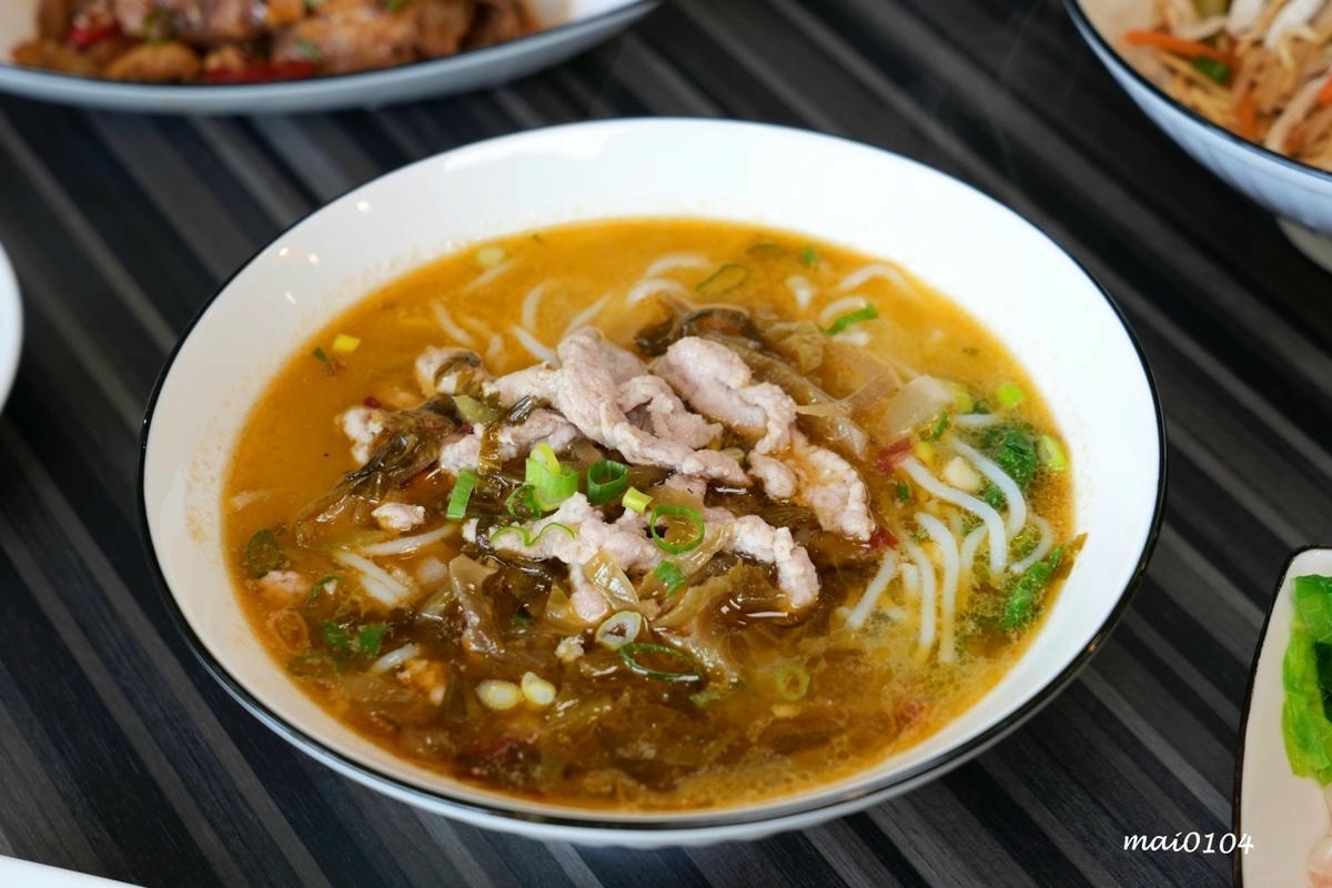 桃園平鎮美食｜饗吃麻辣重慶小麵～四川道地麵食，酸辣粉、老壇酸