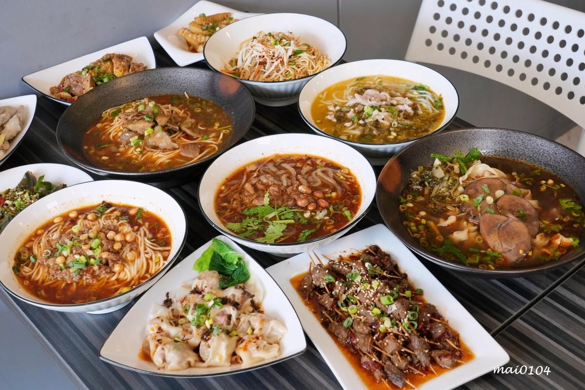 桃園平鎮美食｜饗吃麻辣重慶小麵～四川道地麵食，酸辣粉、老壇酸