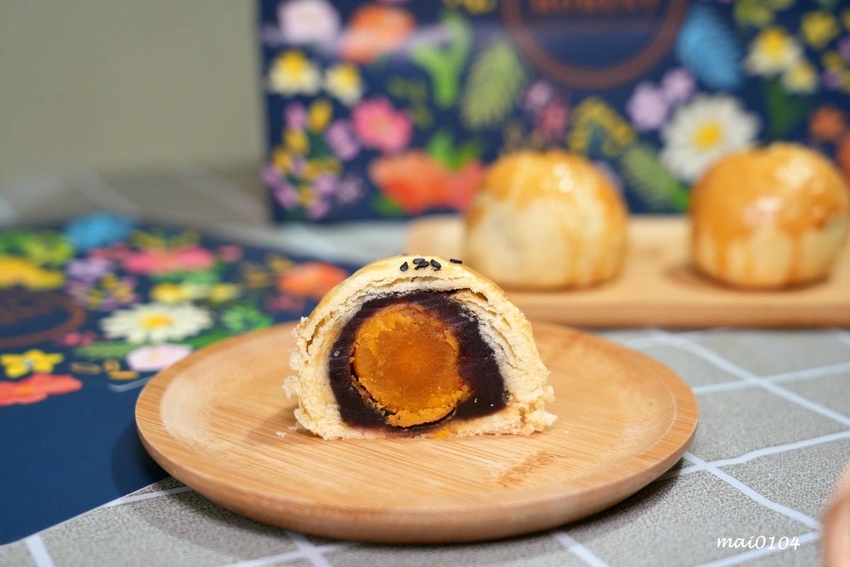 桃園美食｜紅菓咖啡×齊食蛋黃酥～隱身在紅菓咖啡裡，內行的才知