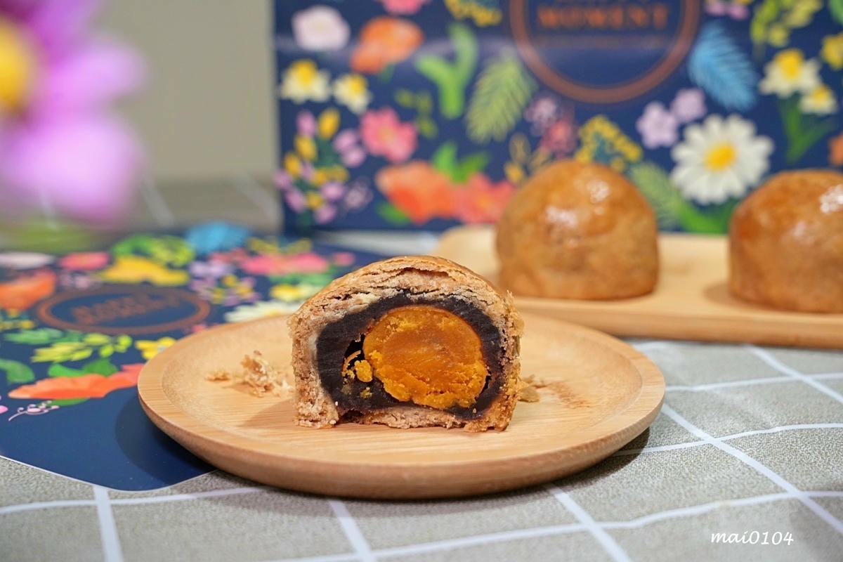 桃園美食｜紅菓咖啡×齊食蛋黃酥～隱身在紅菓咖啡裡，內行的才知