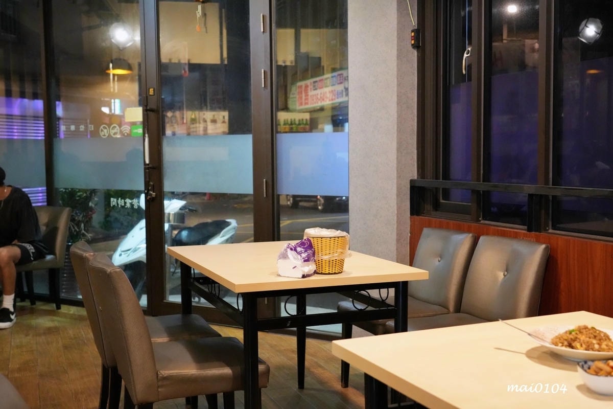 桃園美食｜三川燒烤創意料理～隱身在桃園觀光夜市巷弄內美食，提