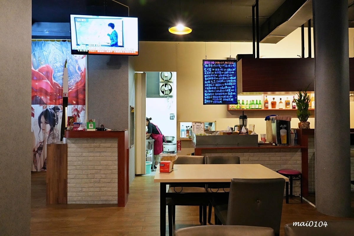 桃園美食｜三川燒烤創意料理～隱身在桃園觀光夜市巷弄內美食，提