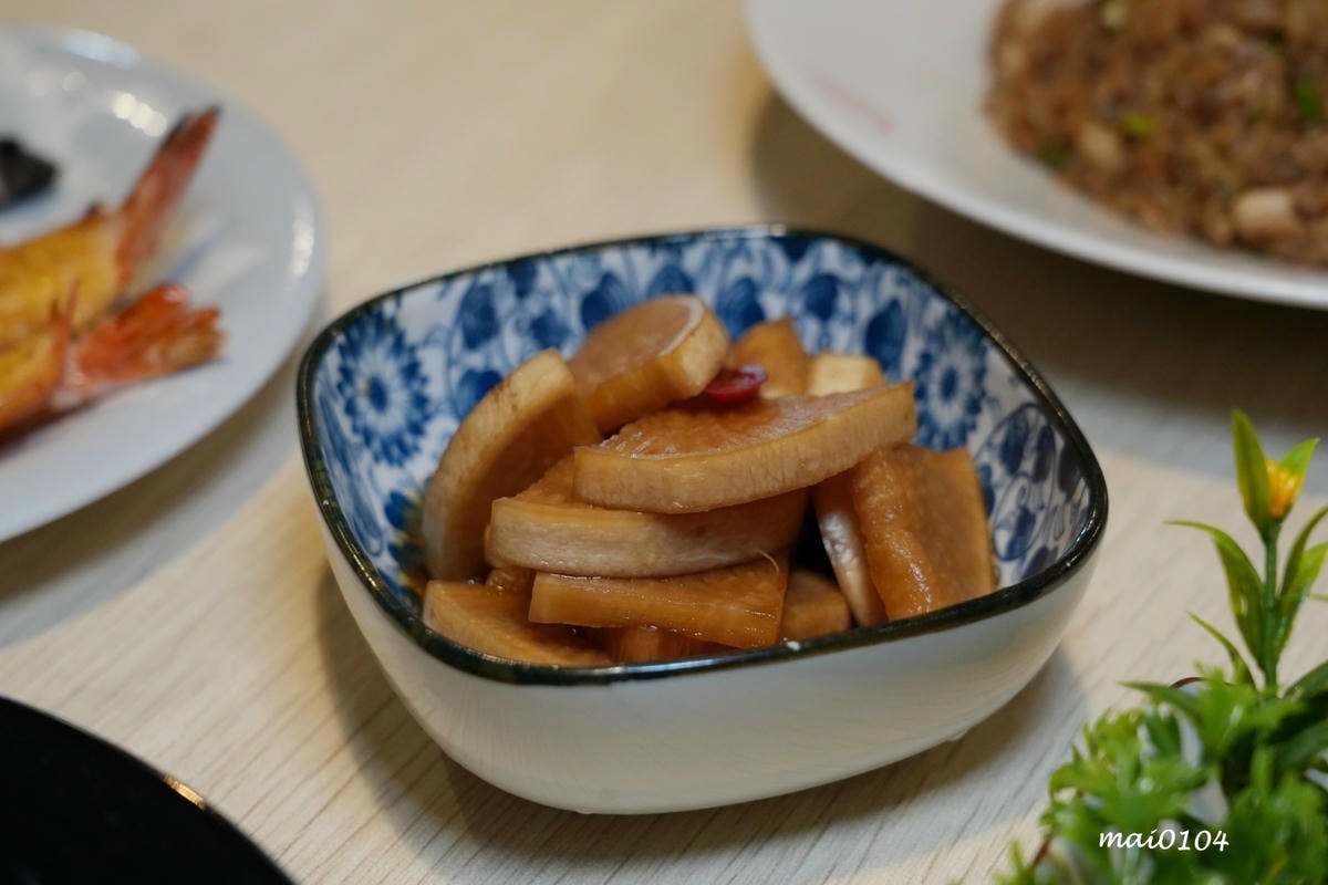 桃園美食｜三川燒烤創意料理～隱身在桃園觀光夜市巷弄內美食，提