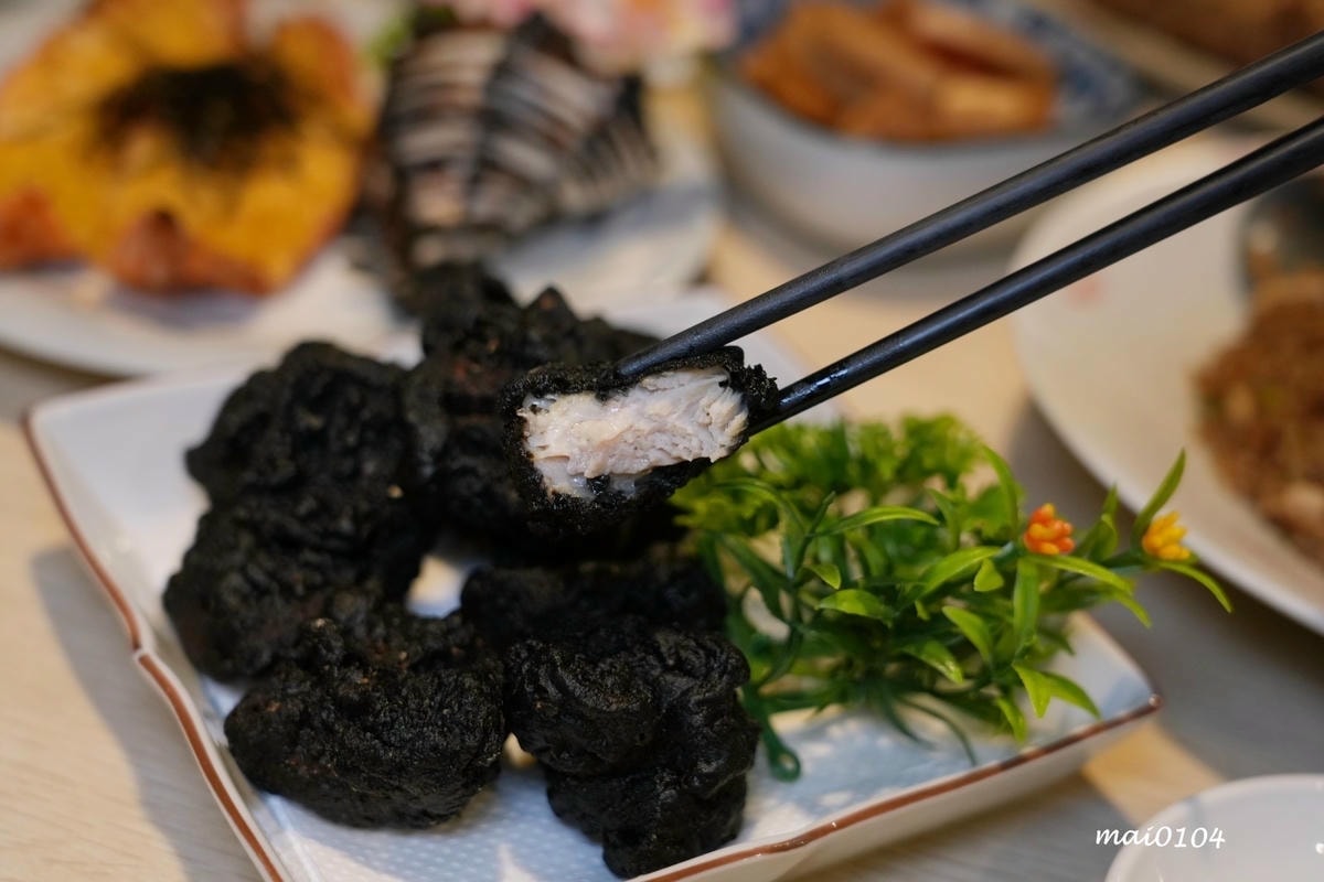桃園美食｜三川燒烤創意料理～隱身在桃園觀光夜市巷弄內美食，提