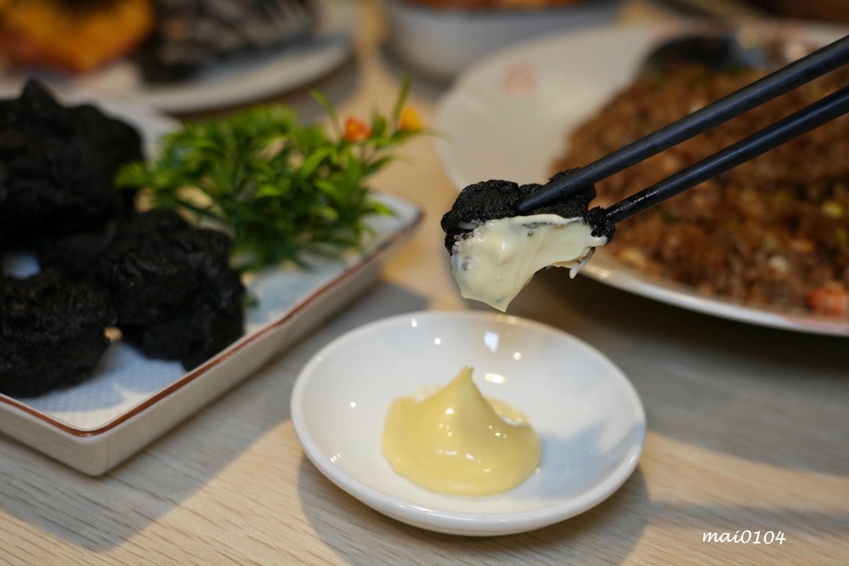 桃園美食｜三川燒烤創意料理～隱身在桃園觀光夜市巷弄內美食，提