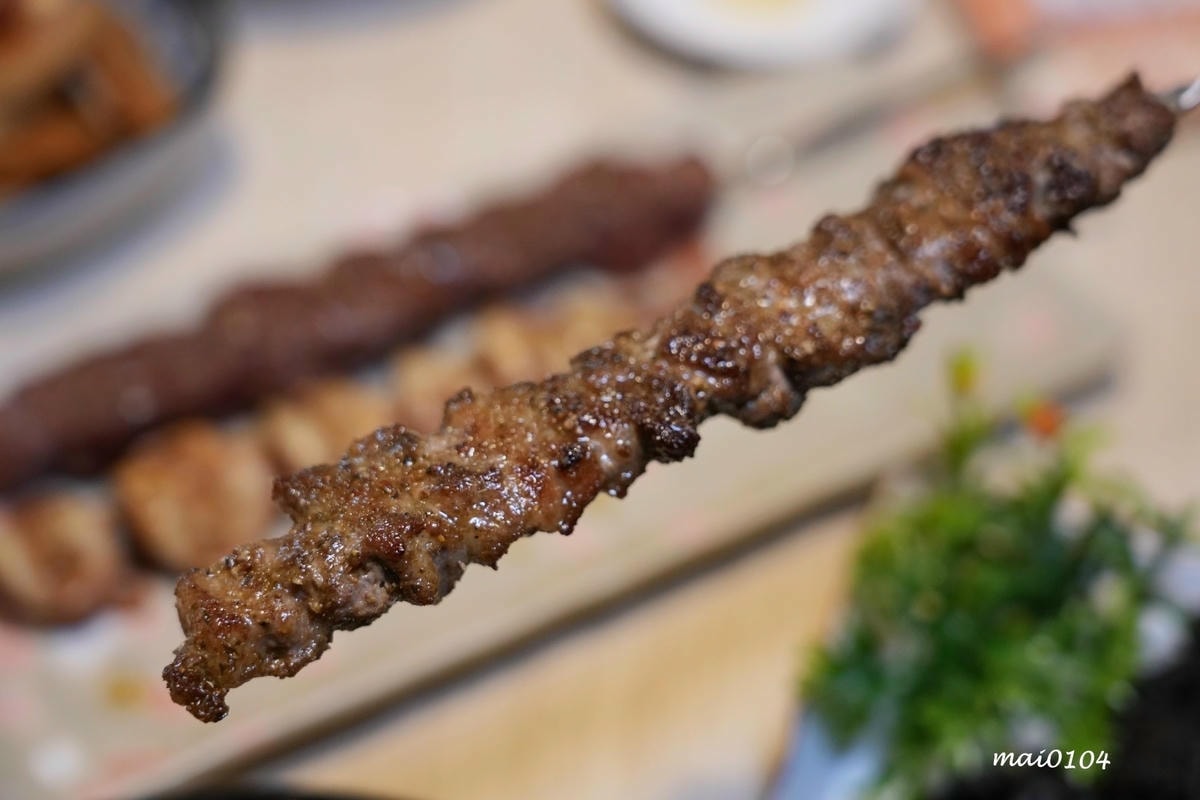 桃園美食｜三川燒烤創意料理～隱身在桃園觀光夜市巷弄內美食，提