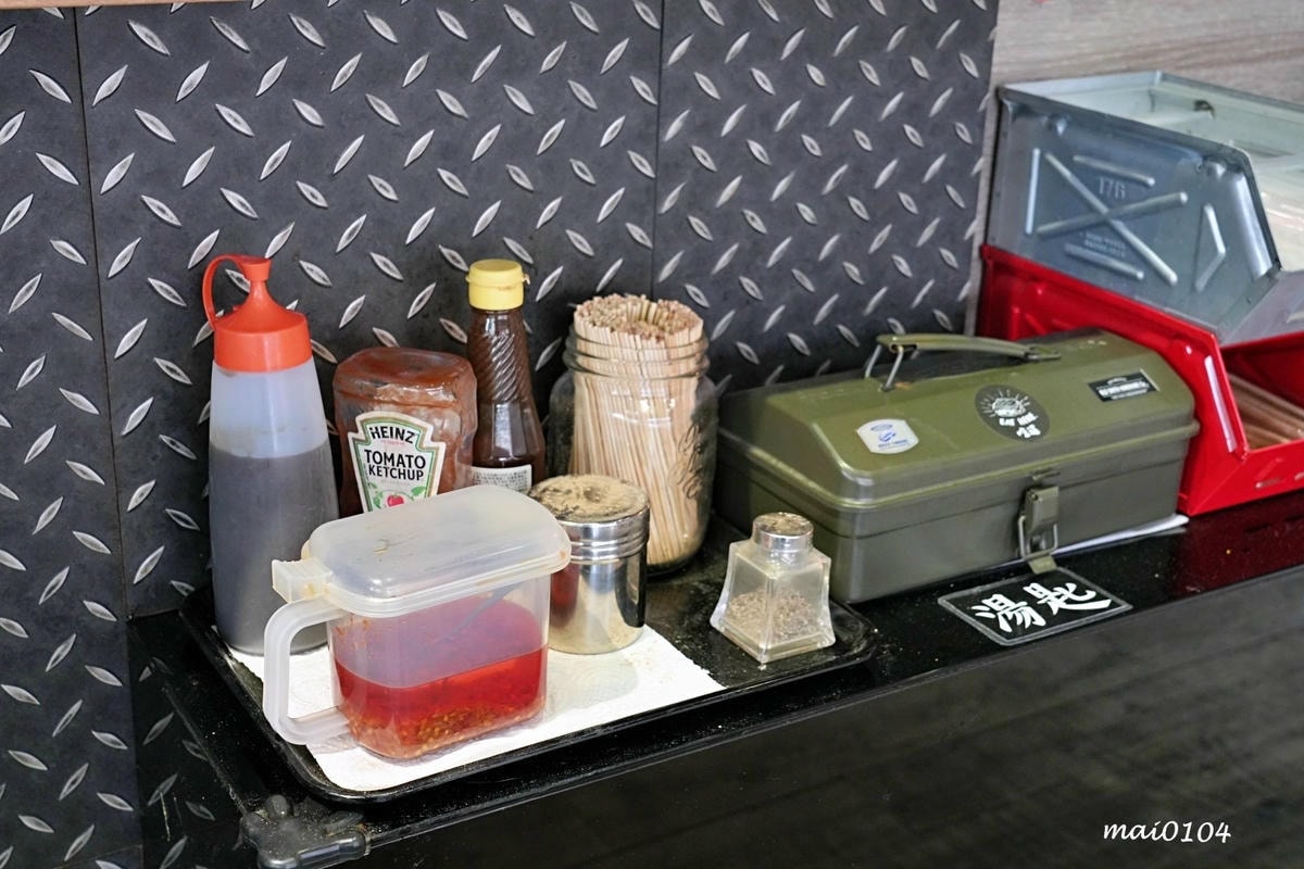 桃園人氣中西式早午餐｜Eat here吃這炭火土司～桃園版丹