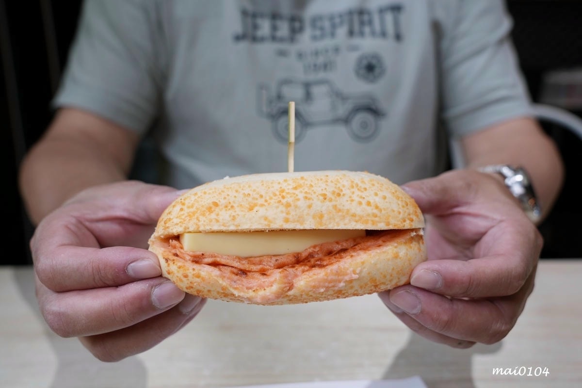 桃園人氣中西式早午餐｜Eat here吃這炭火土司～桃園版丹