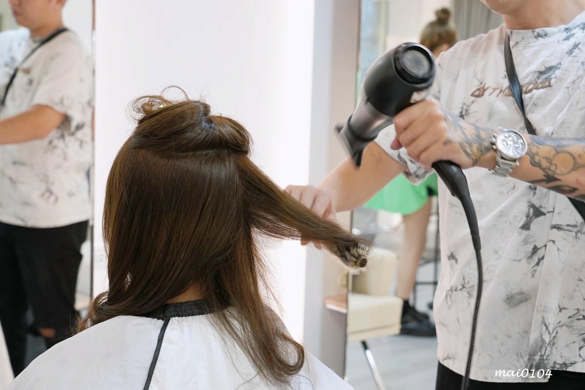 板橋染髮推薦｜AZONE髮廊新月殿～捷運新埔站旁，平價男女染