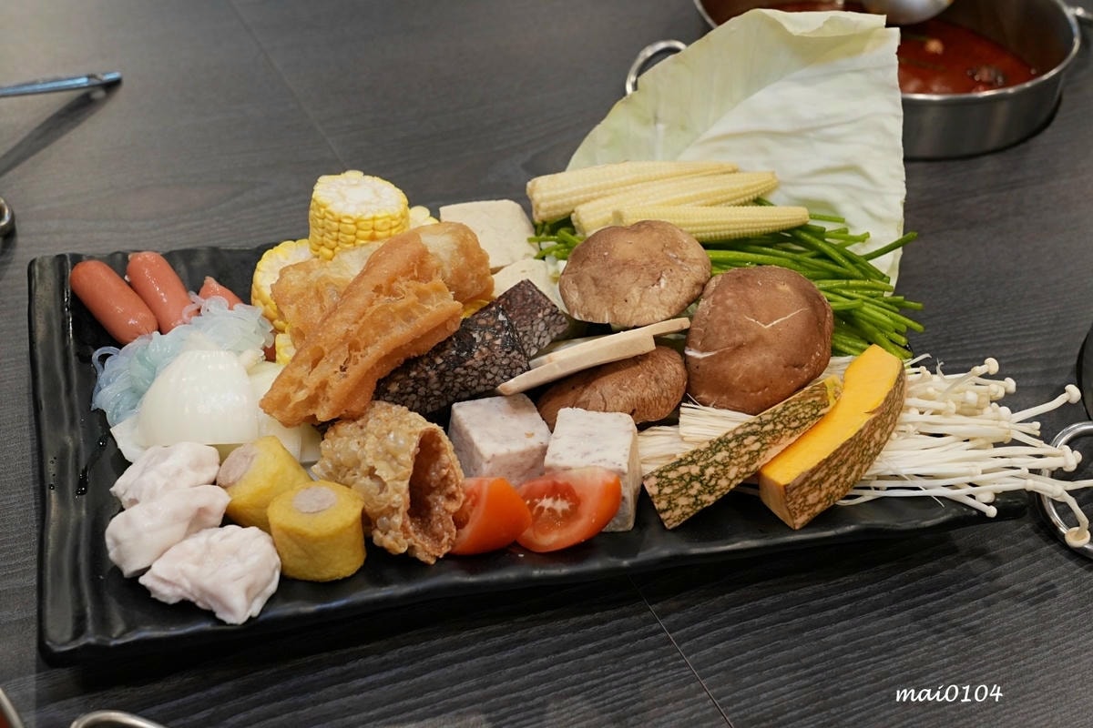 台北萬華鍋物推薦｜94咖哩孃萬大鍋物店～肉品使用原肉不用重組