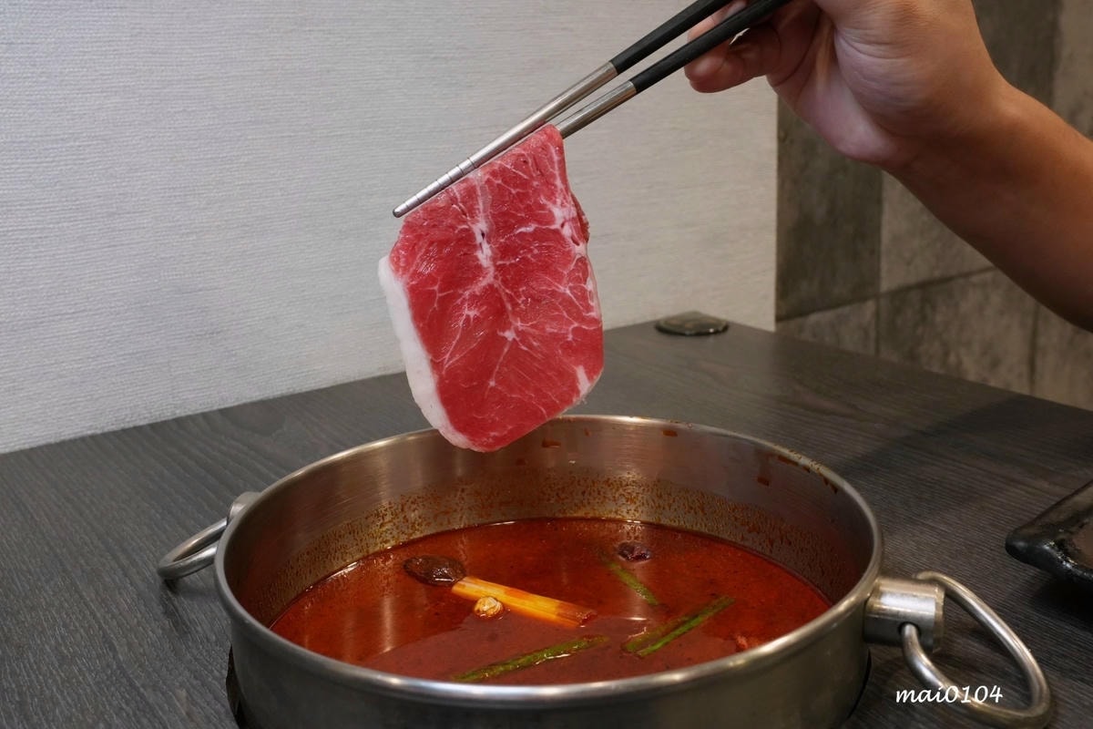 台北萬華鍋物推薦｜94咖哩孃萬大鍋物店～肉品使用原肉不用重組