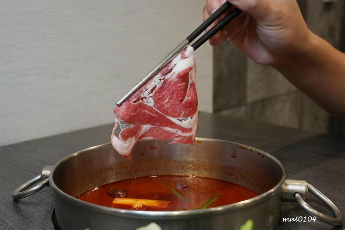 台北萬華鍋物推薦｜94咖哩孃萬大鍋物店～肉品使用原肉不用重組