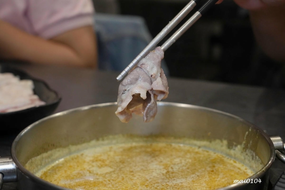 台北萬華鍋物推薦｜94咖哩孃萬大鍋物店～肉品使用原肉不用重組