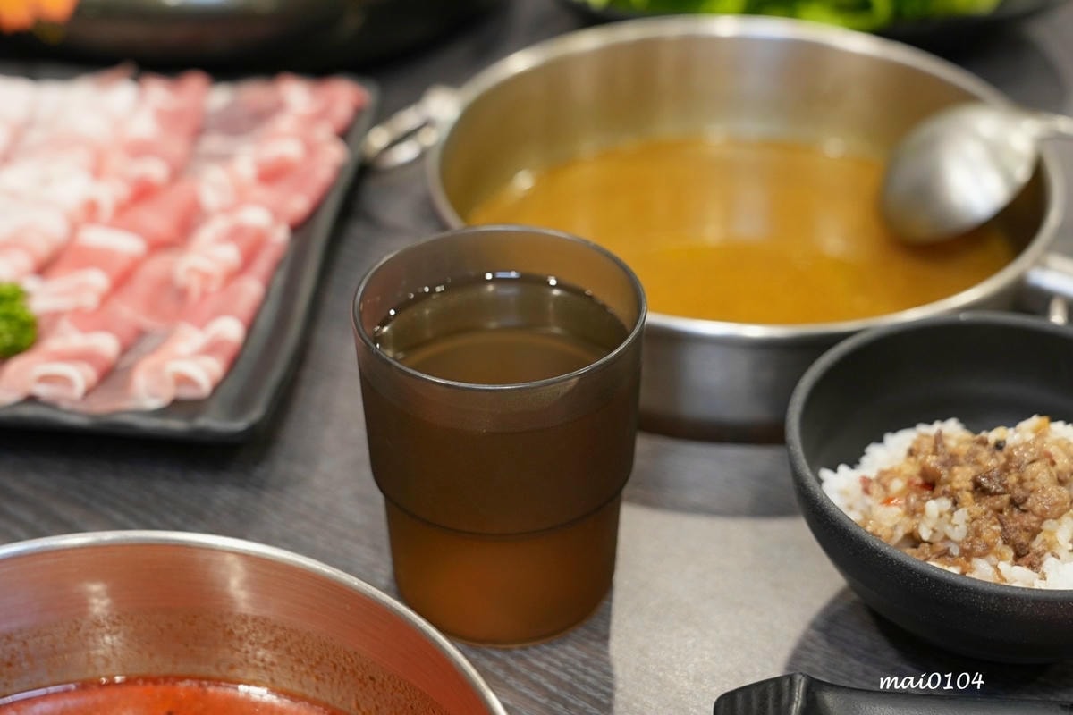 台北萬華鍋物推薦｜94咖哩孃萬大鍋物店～肉品使用原肉不用重組