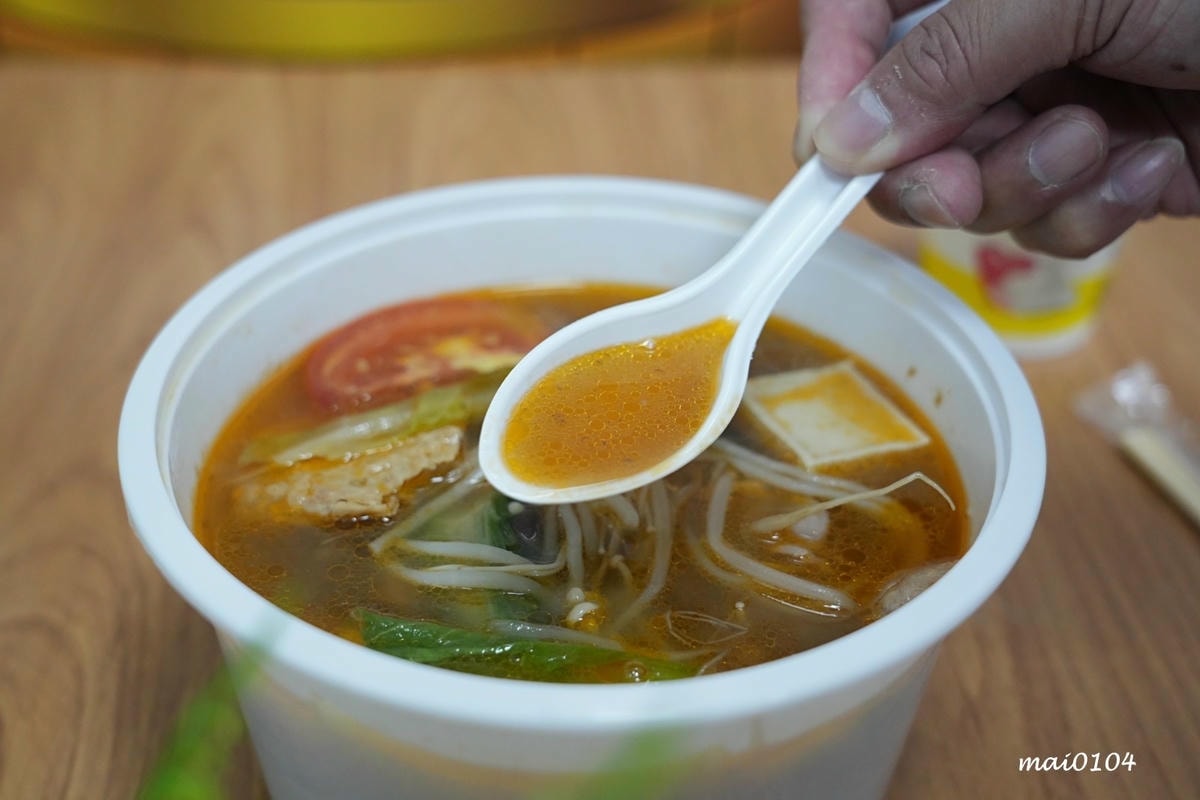 吸粉堂過橋米粉中壢外帶店～中壢正宗酸辣粉、螺獅粉推薦，份量十