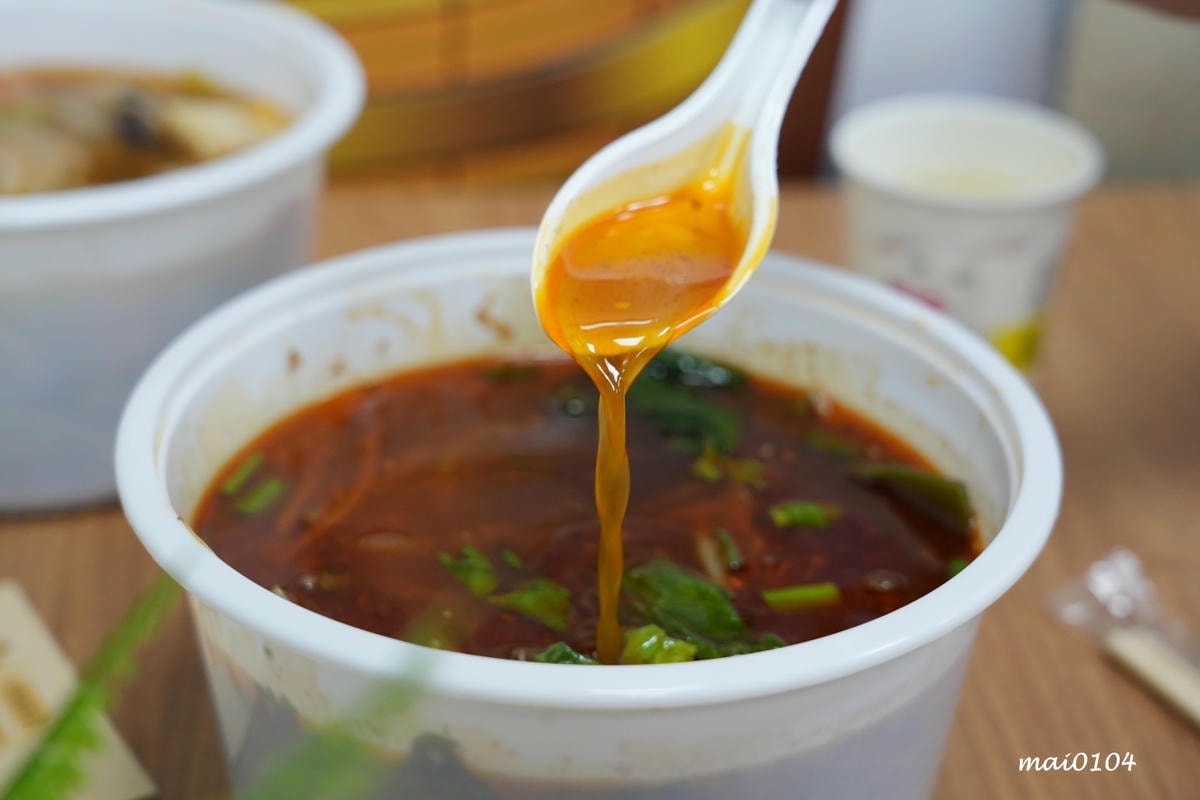 吸粉堂過橋米粉中壢外帶店～中壢正宗酸辣粉、螺獅粉推薦，份量十