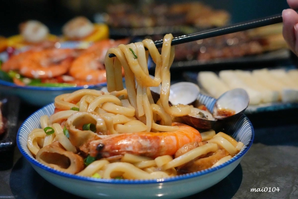 桃園居酒屋推薦｜參食sanshi精緻台式串燒～結合露營風、夜