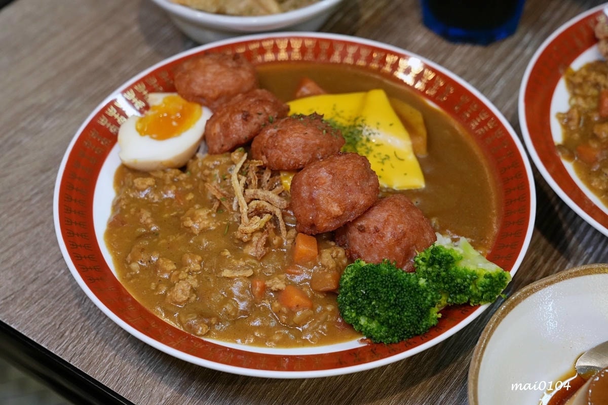 板橋美食｜小吉咖哩板橋文化店～免費加飯加麵加醬吃到飽，打卡按