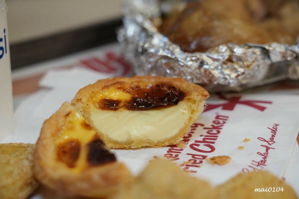 肯德基與雙月食品聯名推出『剝皮辣椒紙包雞XL套餐』,風味雞汁 肯德基與雙月食品聯名推出『剝皮辣椒紙包雞XL套餐』,風味雞汁