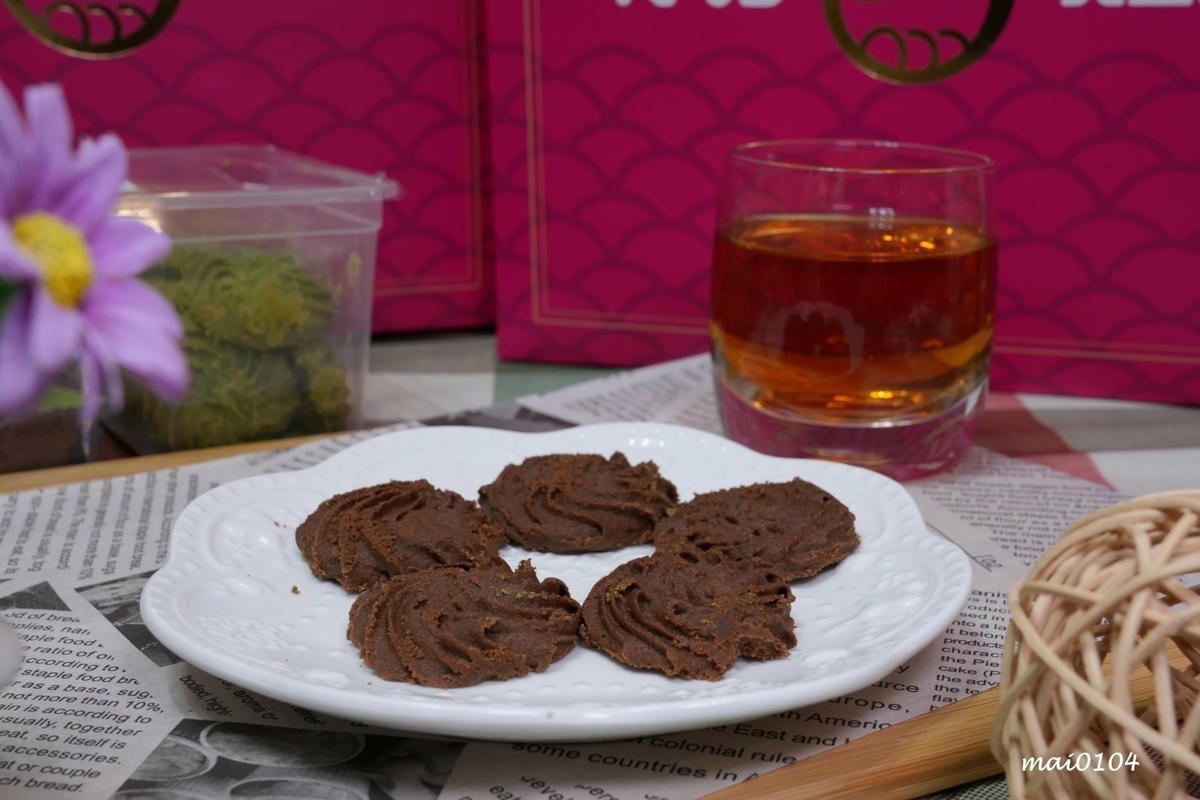 台中伴手禮|Kris克里酥~台中逢甲夜市伴手禮推薦,蛋捲、曲 台中伴手禮|Kris克里酥~台中逢甲夜市伴手禮推薦,蛋捲、曲