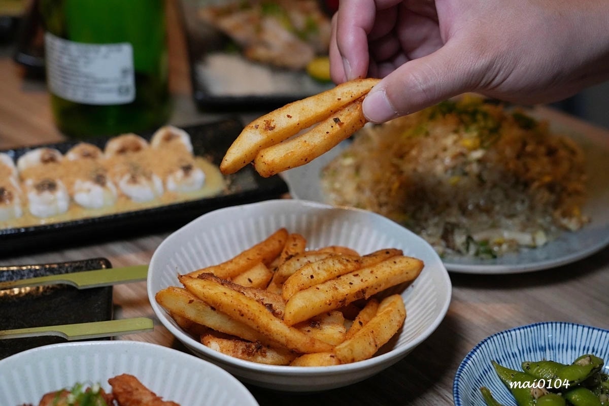 板橋居酒屋推薦｜暮樂町居酒屋～文青風格的環境，可單點清酒一杯