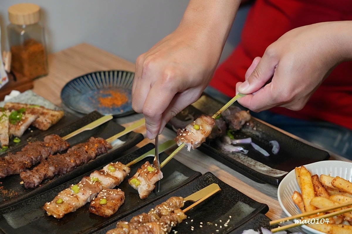 板橋居酒屋推薦｜暮樂町居酒屋～文青風格的環境，可單點清酒一杯