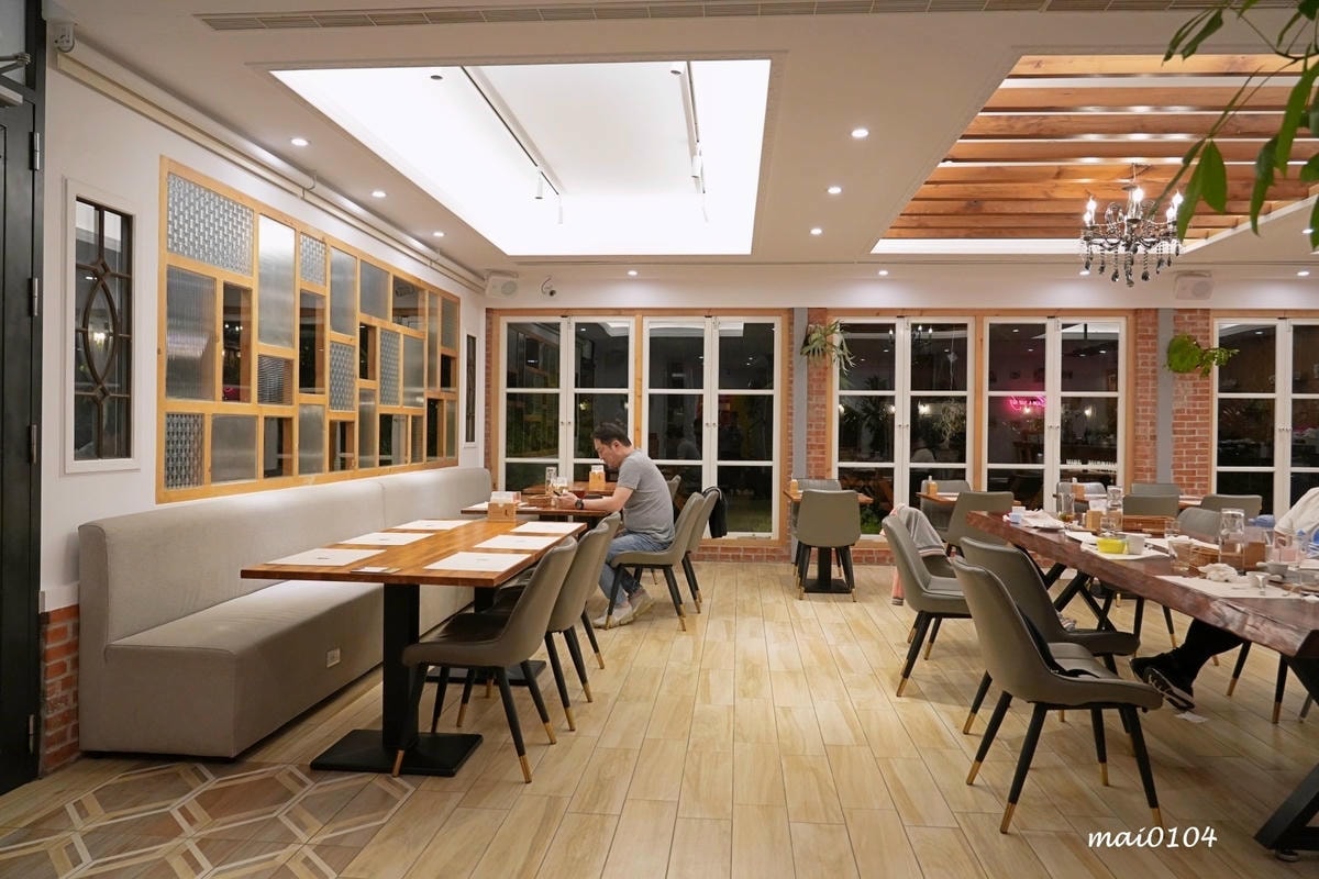 桃園龍潭景觀餐廳|野薑花與貓~野薑花入菜還可以與貓咪近距離接 桃園龍潭景觀餐廳|野薑花與貓~野薑花入菜還可以與貓咪近距離接