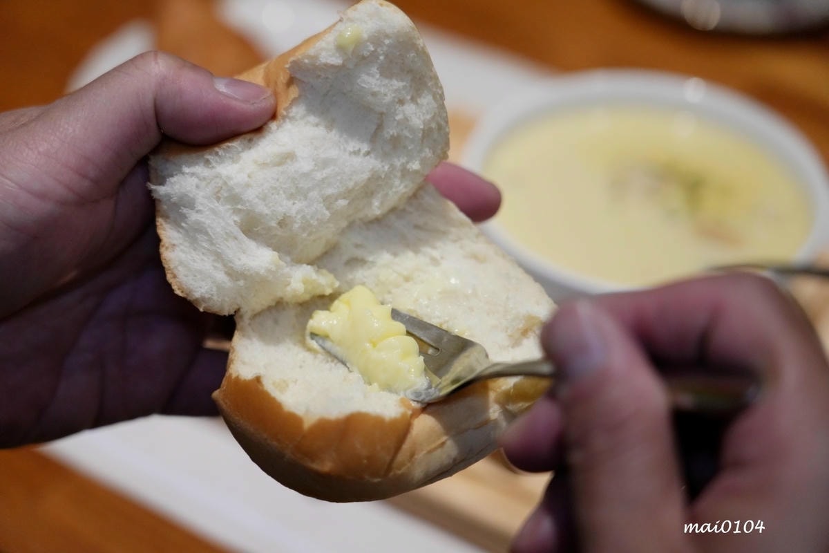 桃園龍潭景觀餐廳|野薑花與貓~野薑花入菜還可以與貓咪近距離接 桃園龍潭景觀餐廳|野薑花與貓~野薑花入菜還可以與貓咪近距離接