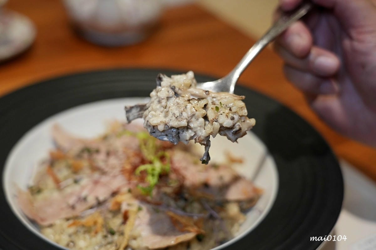 桃園龍潭景觀餐廳|野薑花與貓~野薑花入菜還可以與貓咪近距離接 桃園龍潭景觀餐廳|野薑花與貓~野薑花入菜還可以與貓咪近距離接