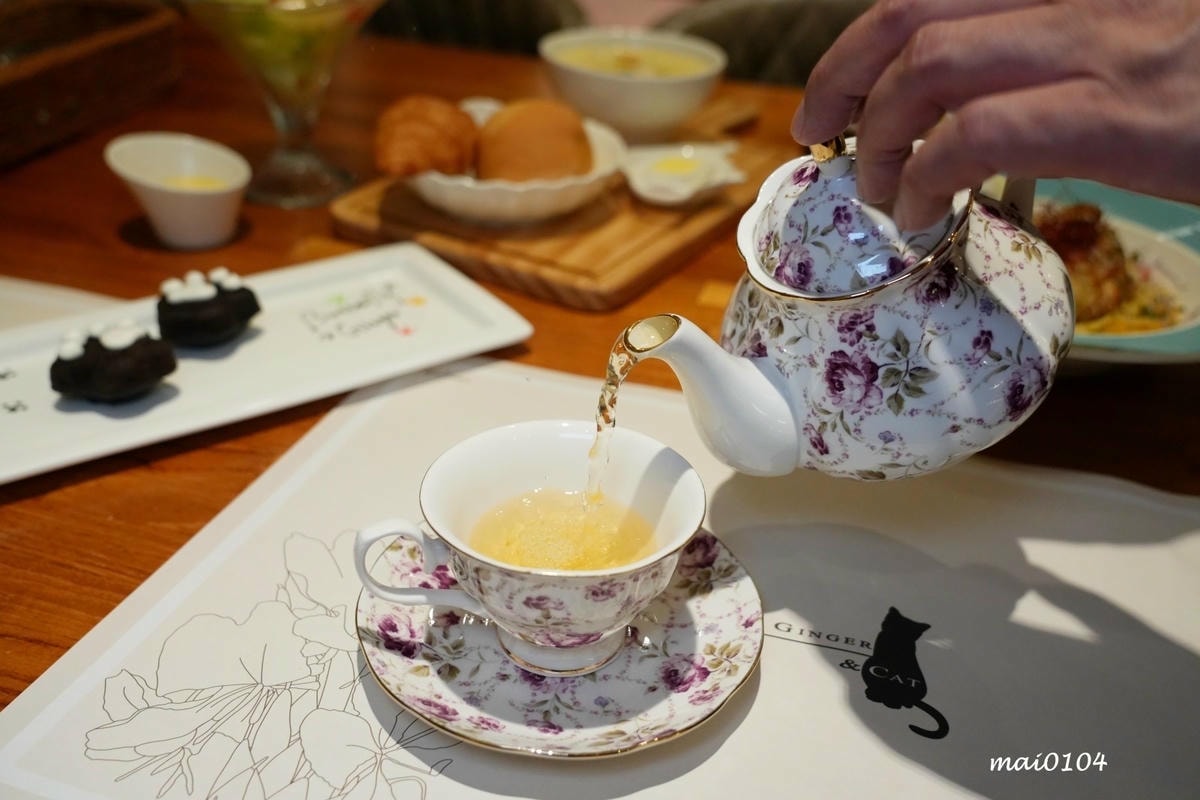 桃園龍潭景觀餐廳|野薑花與貓~野薑花入菜還可以與貓咪近距離接 桃園龍潭景觀餐廳|野薑花與貓~野薑花入菜還可以與貓咪近距離接