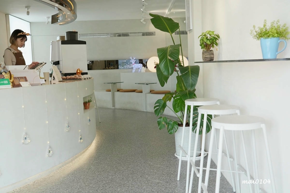 淡水老街美食推薦｜幻日線法式甜點～淡水河岸旁小巧精緻的甜點，