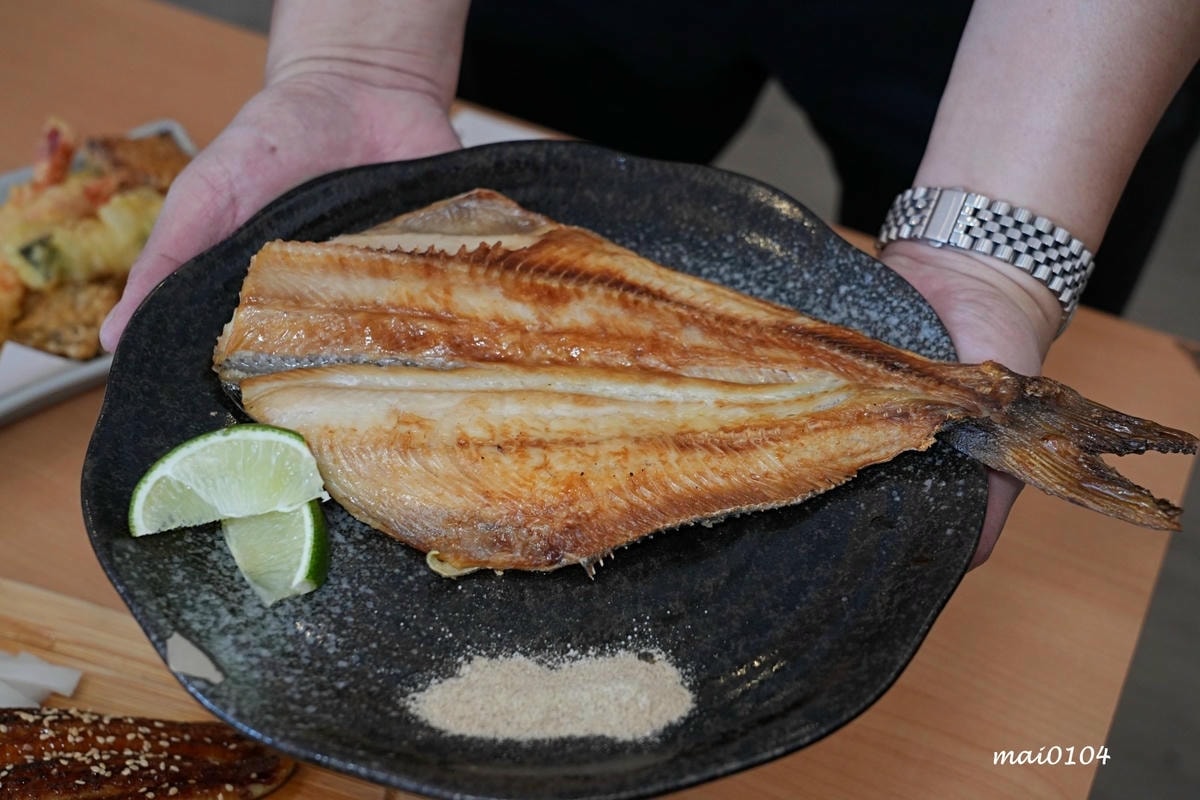 竹圍漁港美食|鰻天下~超浮誇的30CM鰻魚飯你吃過嗎?另外還 竹圍漁港美食|鰻天下~超浮誇的30CM鰻魚飯你吃過嗎?另外還