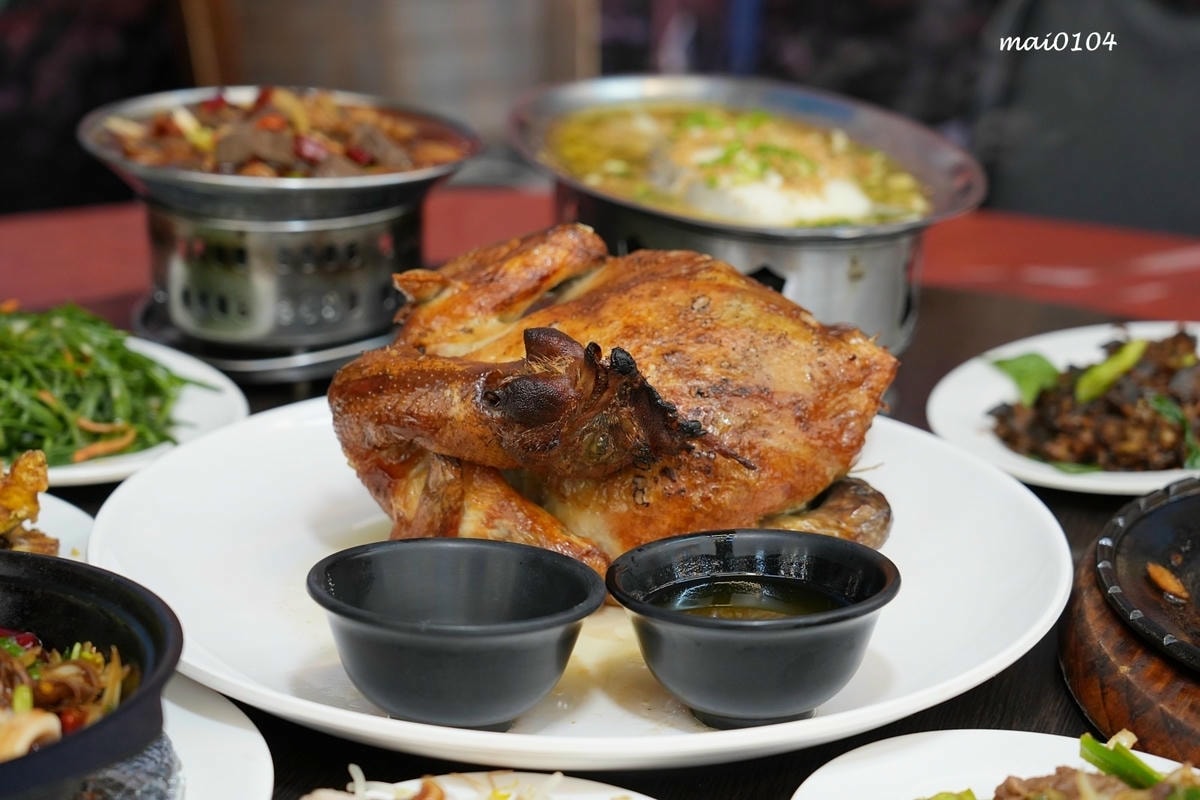 宜蘭美食推薦|百匯窯烤雞餐廳~二連霸榮獲十大好食餐廳,窯烤雞 宜蘭美食推薦|百匯窯烤雞餐廳~二連霸榮獲十大好食餐廳,窯烤雞