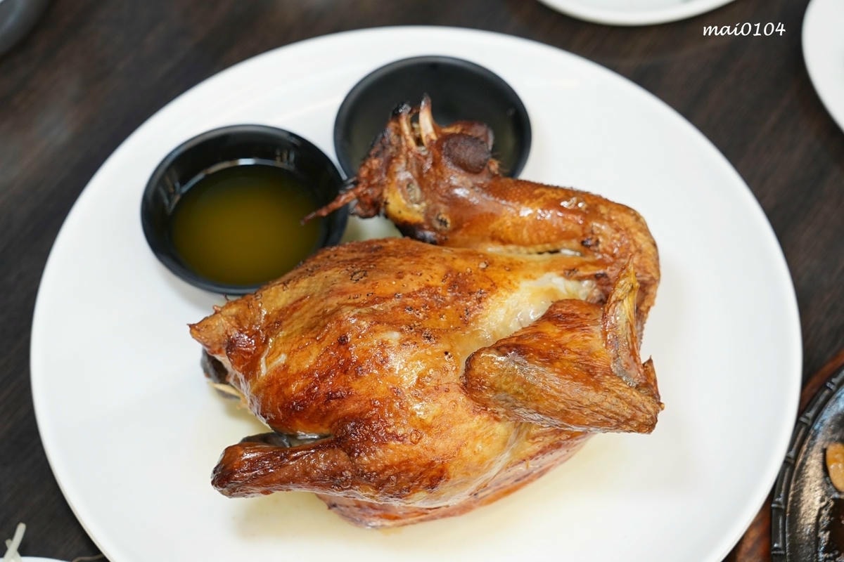 宜蘭美食推薦|百匯窯烤雞餐廳~二連霸榮獲十大好食餐廳,窯烤雞 宜蘭美食推薦|百匯窯烤雞餐廳~二連霸榮獲十大好食餐廳,窯烤雞