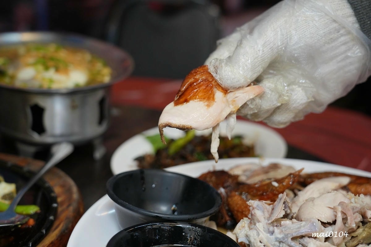 宜蘭美食推薦|百匯窯烤雞餐廳~二連霸榮獲十大好食餐廳,窯烤雞 宜蘭美食推薦|百匯窯烤雞餐廳~二連霸榮獲十大好食餐廳,窯烤雞