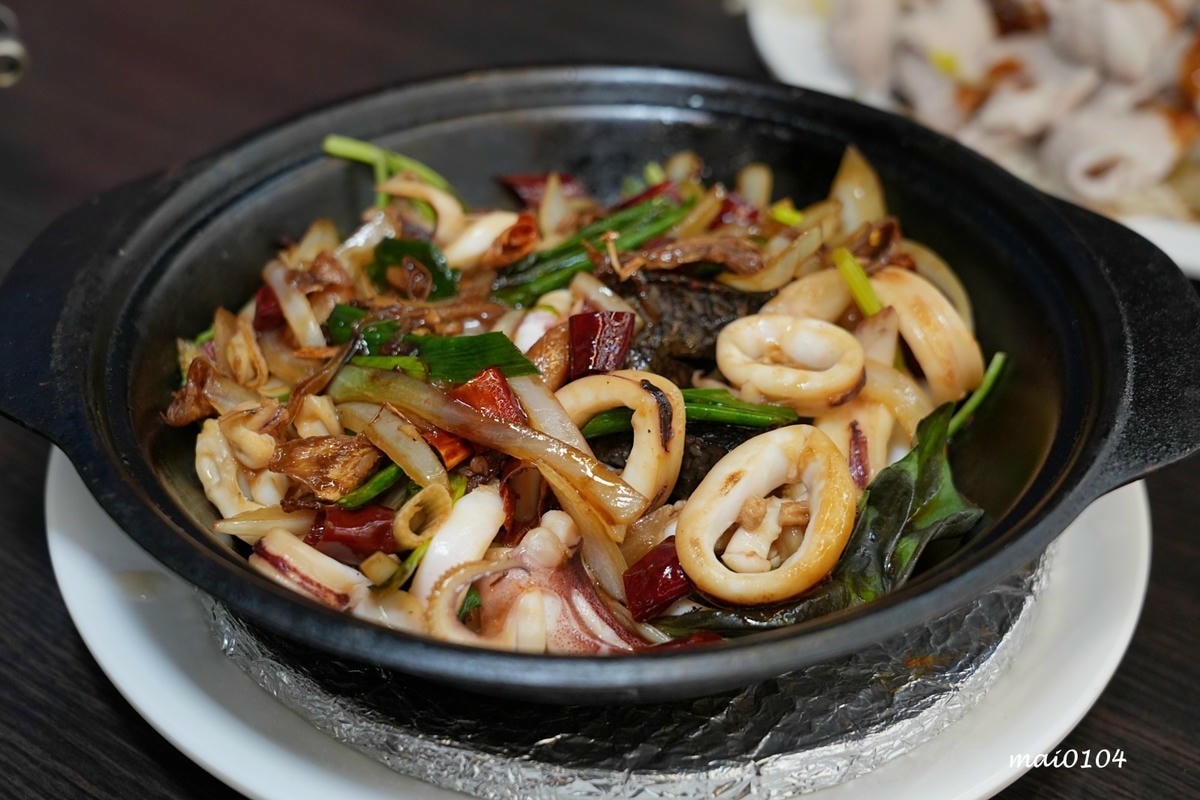 宜蘭美食推薦|百匯窯烤雞餐廳~二連霸榮獲十大好食餐廳,窯烤雞 宜蘭美食推薦|百匯窯烤雞餐廳~二連霸榮獲十大好食餐廳,窯烤雞