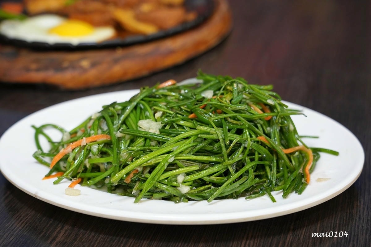 宜蘭美食推薦|百匯窯烤雞餐廳~二連霸榮獲十大好食餐廳,窯烤雞 宜蘭美食推薦|百匯窯烤雞餐廳~二連霸榮獲十大好食餐廳,窯烤雞