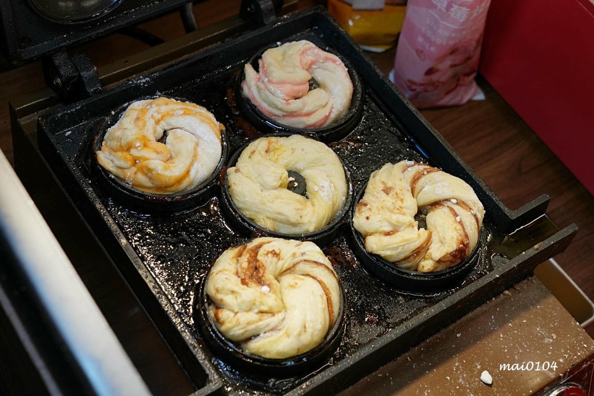臨江夜市(原通化夜市)美食推薦|雅米現烤甜甜圈&雞蛋糕~在台 臨江夜市(原通化夜市)美食推薦|雅米現烤甜甜圈&雞蛋糕~在台
