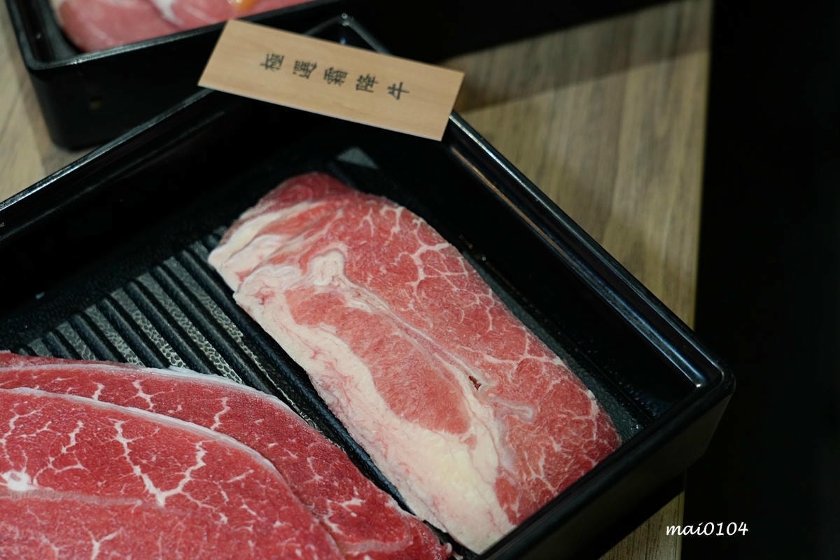 赤富士日式無煙燒肉鍋物中壢店～火鍋+燒烤吃到飽，啤酒無限暢飲