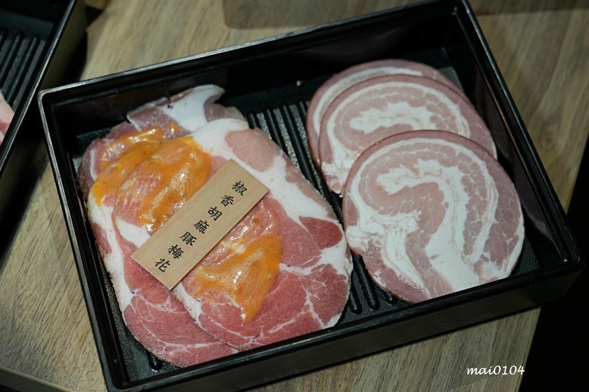 赤富士日式無煙燒肉鍋物中壢店～火鍋+燒烤吃到飽，啤酒無限暢飲
