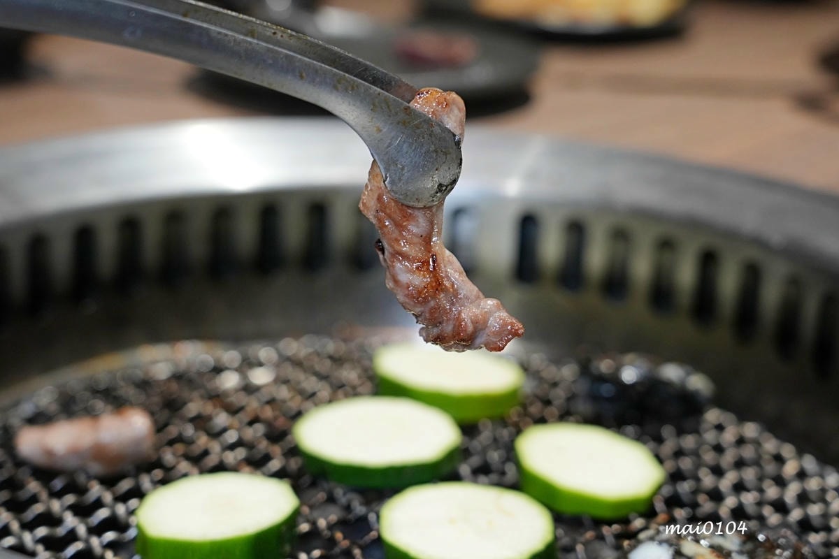 赤富士日式無煙燒肉鍋物中壢店～火鍋+燒烤吃到飽，啤酒無限暢飲